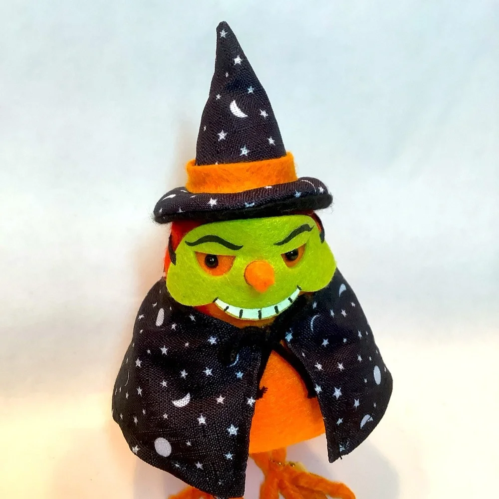 Target Spritz Bird CACKLES 2019 Hyde Eek Mask Wizard Witch Felt Halloween Decor